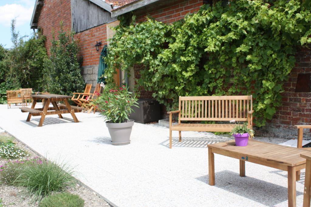 Au Passage Des Grues Bed & Breakfast Drosnay Bagian luar foto