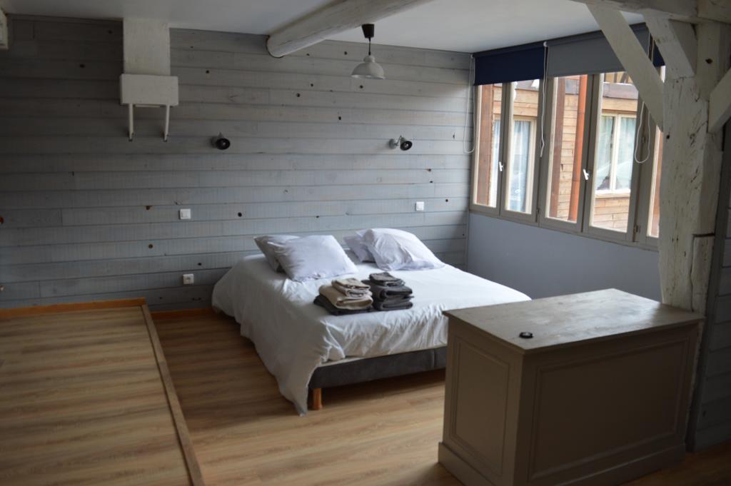 Au Passage Des Grues Bed & Breakfast Drosnay Bagian luar foto