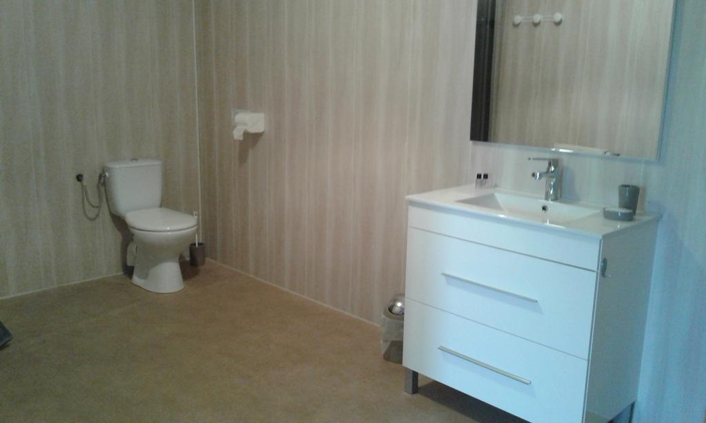 Au Passage Des Grues Bed & Breakfast Drosnay Bagian luar foto