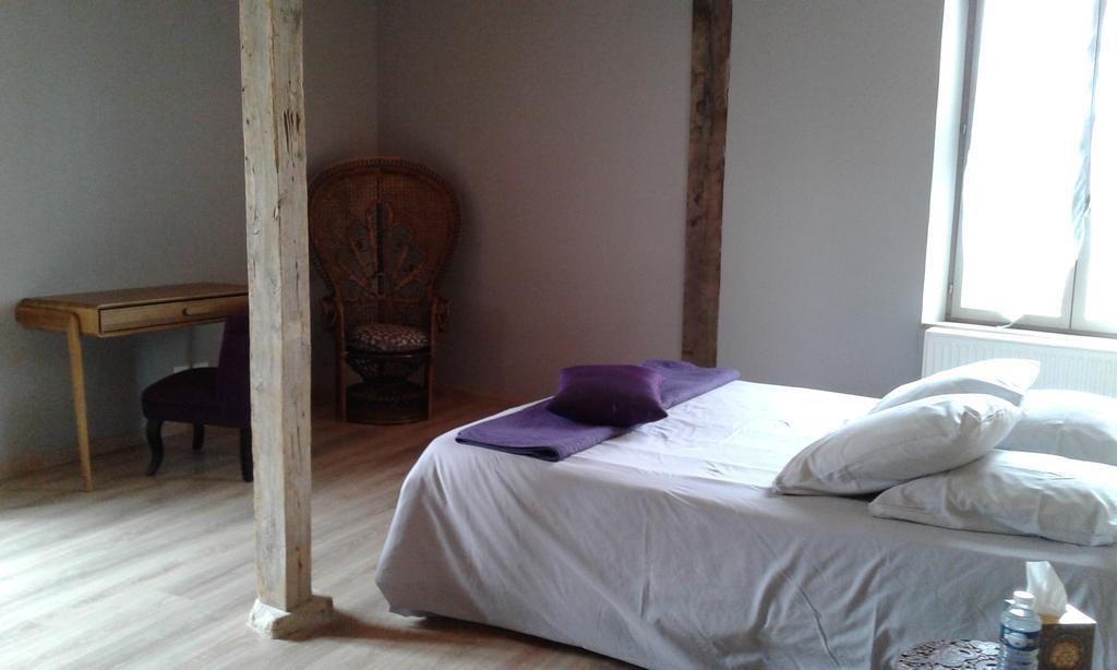 Au Passage Des Grues Bed & Breakfast Drosnay Bagian luar foto
