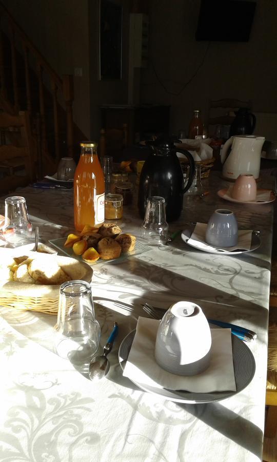 Au Passage Des Grues Bed & Breakfast Drosnay Bagian luar foto